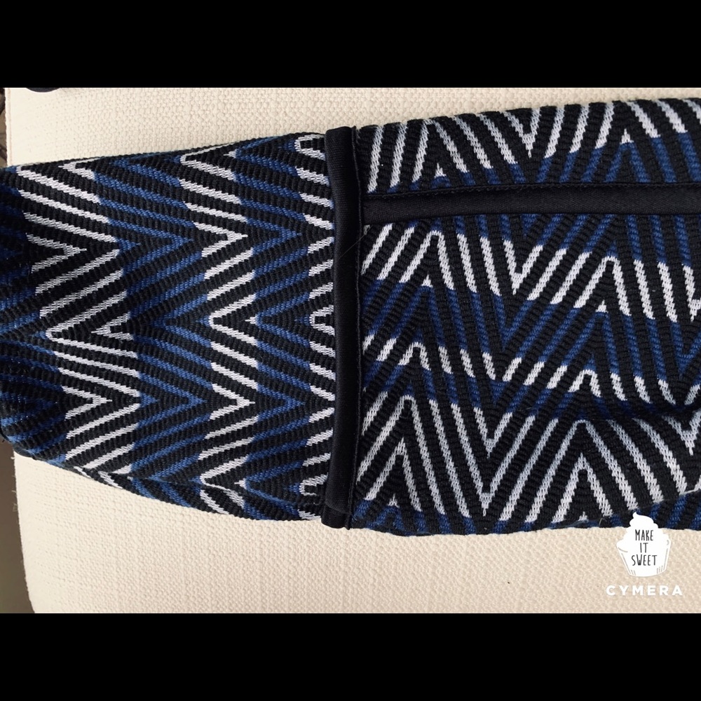 SOLD. Dana Buchman Tunic Blazer - Picture 5 of 7
